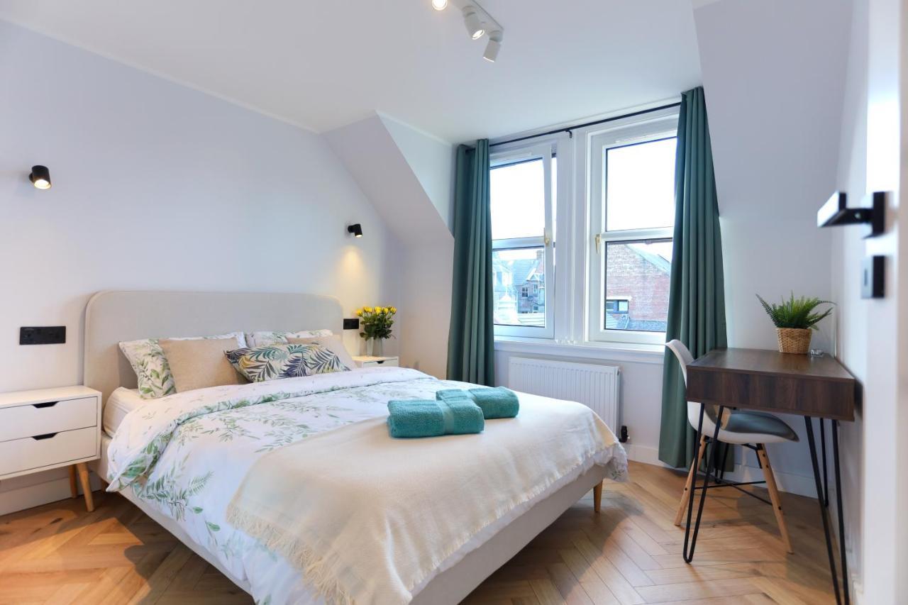 Luxurious City Centre Apartment Перт Екстер'єр фото