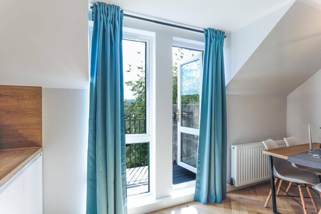Luxurious City Centre Apartment Перт Екстер'єр фото